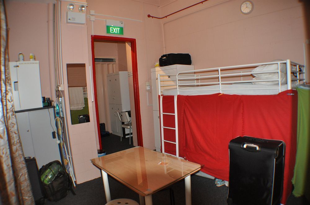 Backpackers' Inn Chinatown Singapore Exterior photo