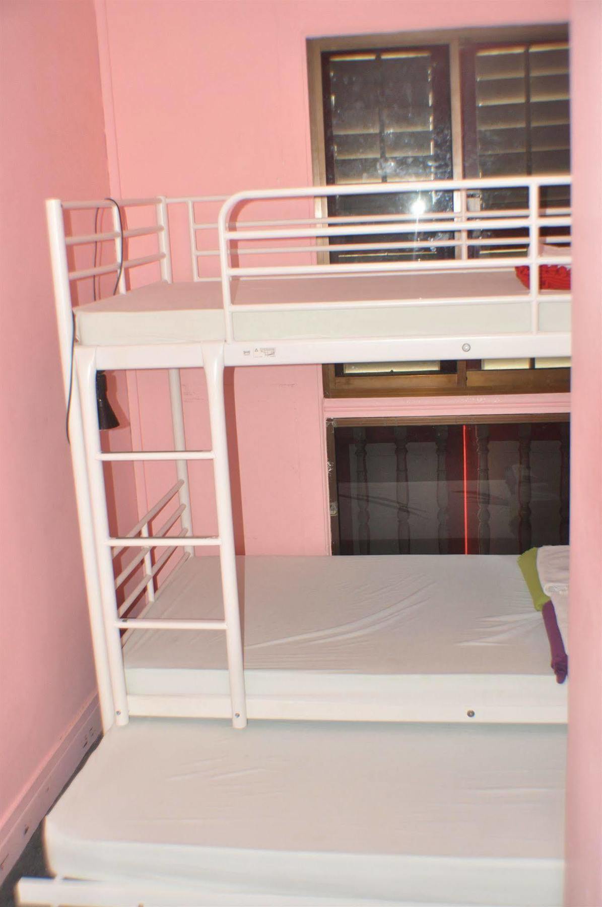 Backpackers' Inn Chinatown Singapore Exterior photo
